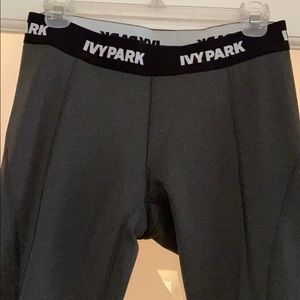 IVY PARK yoga capris